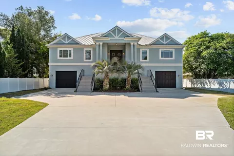 4724 Burkart Ln, Orange Beach, AL 36561