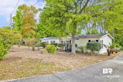 1754 Spanish Cove Dr, Lillian, AL 36549