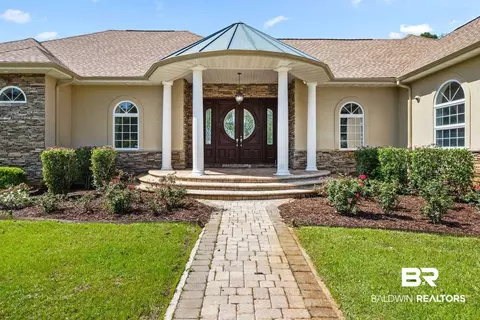 1047 San Sebastian Cir, Pensacola, FL 32506
