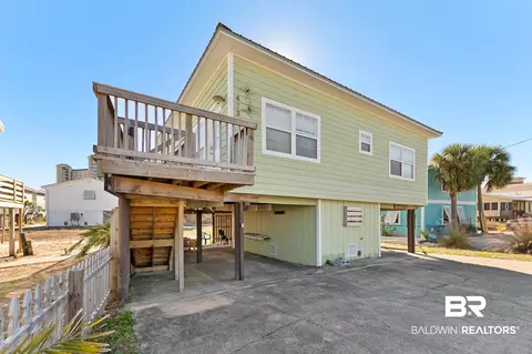 473 E 2nd Ave, Gulf Shores, AL 36542