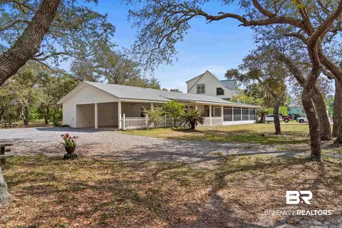 1930 Bent Oaks Ln, Gulf Shores, AL 36542