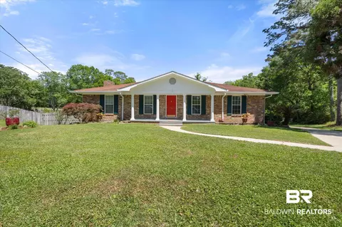 706 Sutherland Dr, Chickasaw, AL 36611