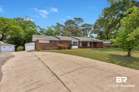 4353 Fieldwood Dr, Mobile, AL 36693