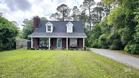 9399 Woodland Dr, Elberta, AL 36530