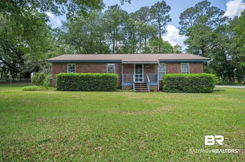 22607 Circle Dr, Robertsdale, AL 36567