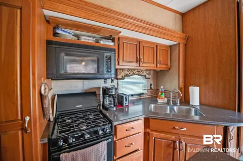 183 Defuniak Loop, Lillian, AL 36549 photo 9