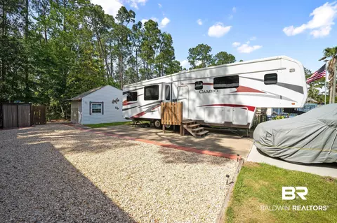 183 Defuniak Loop, Lillian, AL 36549 photo 4