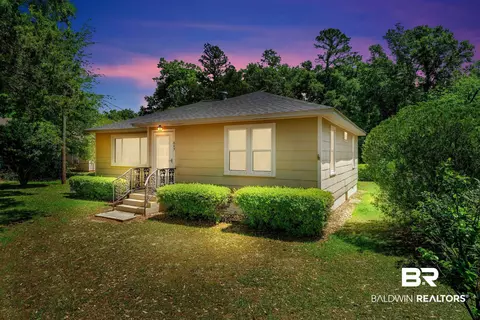 605 S Cedar St, Foley, AL 36535
