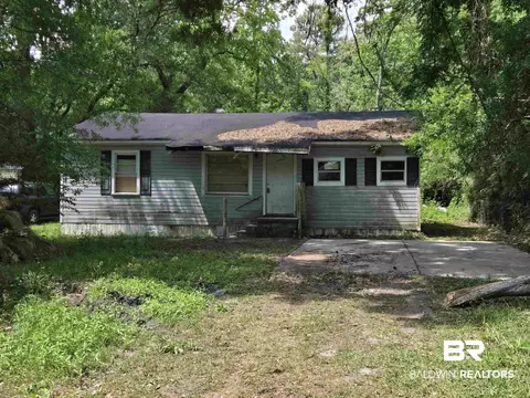 3066 Bay Crescent Dr, Mobile, AL 36605
