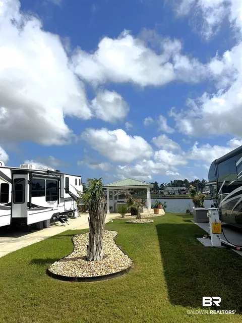 28070 Migratory Way, Elberta, AL 36580 photo 5