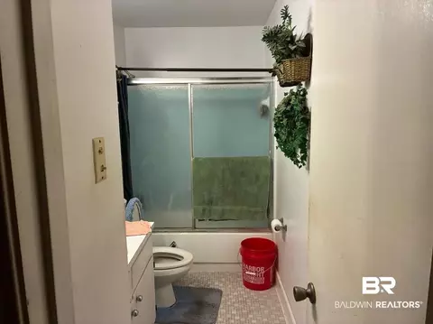514 Nantucket Cir, Mobile, AL 36609 photo 4