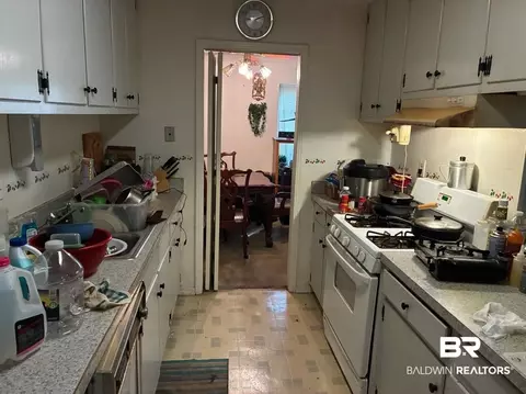 514 Nantucket Cir, Mobile, AL 36609 photo 3