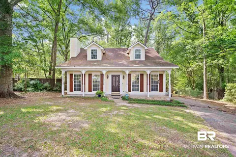 2823 Woodland Rd, Mobile, AL 36693