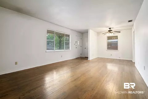 570 Markham Dr, Mobile, AL 36609 photo 10