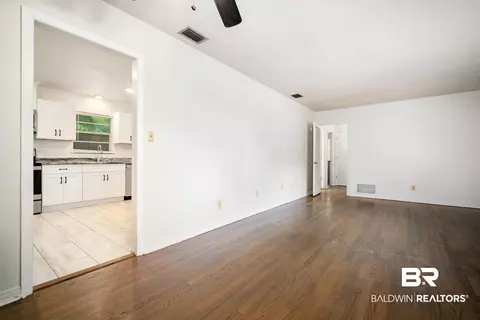 570 Markham Dr, Mobile, AL 36609 photo 13