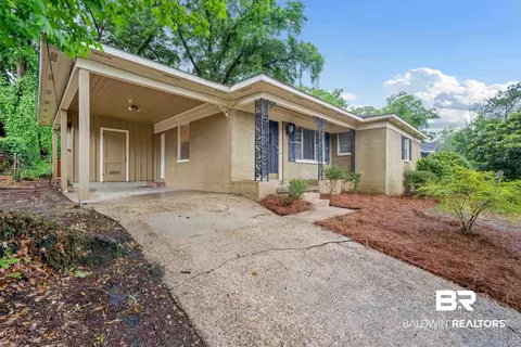 570 Markham Dr, Mobile, AL 36609 photo 4