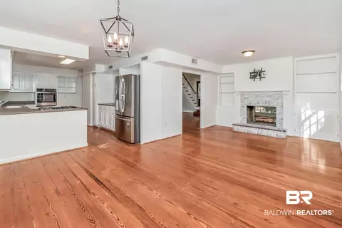 117 E Ridgelawn Dr, Mobile, AL 36608 photo 8