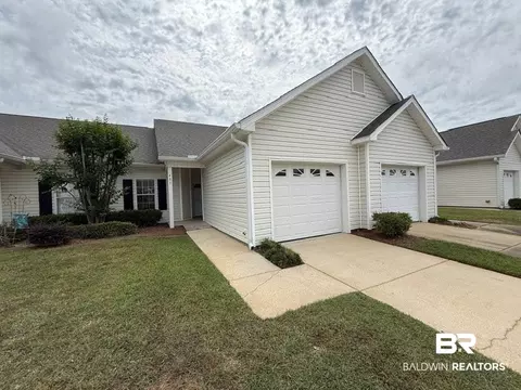 2651 S Juniper St #401, Foley, AL 36535