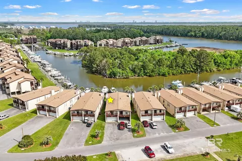3908 Spinnaker Dr #104A, Gulf Shores, AL 36542