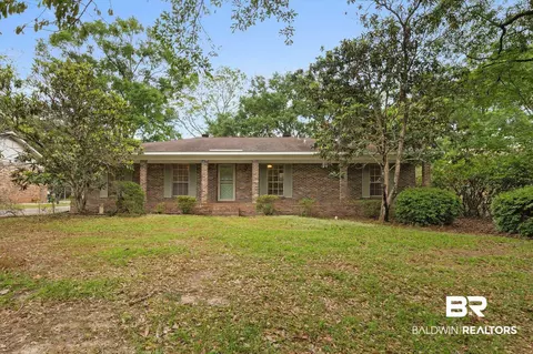2405 Pavan Dr, Mobile, AL 36693