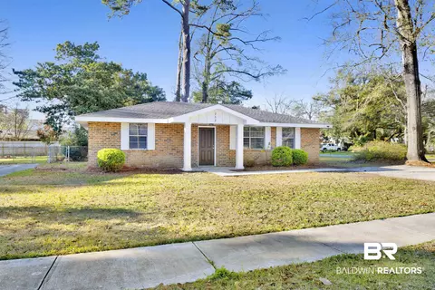 752 Michigan Ave, Fairhope, AL 36532