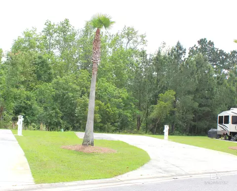 11869 Gateway Dr, Elberta, AL 36530
