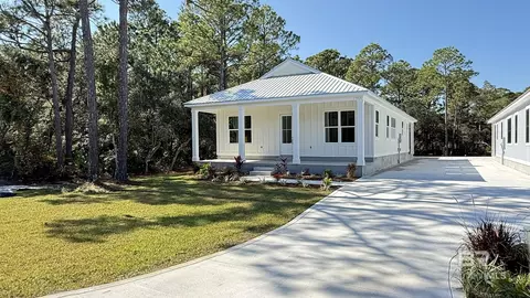 1953 Middle Brigadoon Trl, Gulf Shores, AL 36542