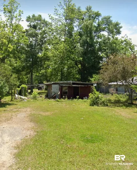 1007 Dolive St, Bay Minette, AL 36507