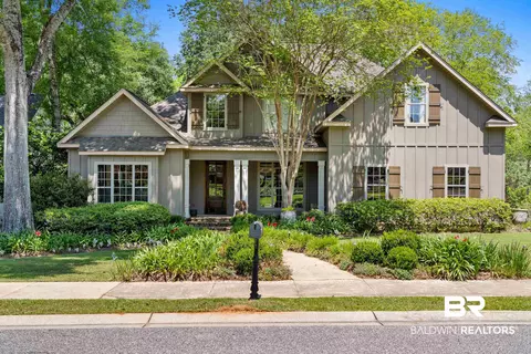 149 La France Ave, Fairhope, AL 36532