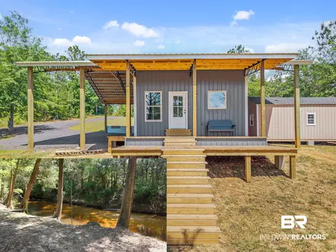 699 Oil Well Rd, Flomaton, AL 36441