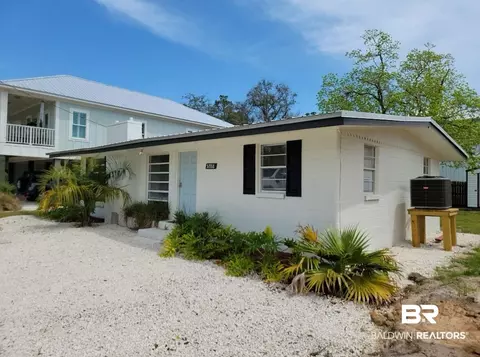 5788 Pensacola Ave, Orange Beach, AL 36561