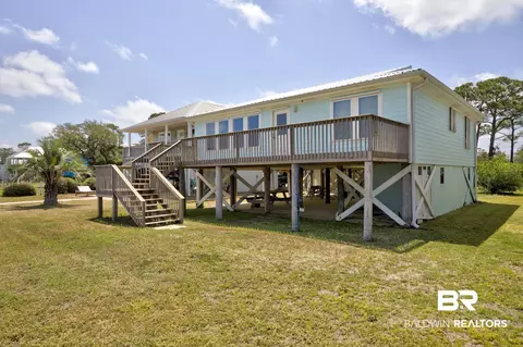 8239 Gulf Beach Ln, Gulf Shores, AL 36542