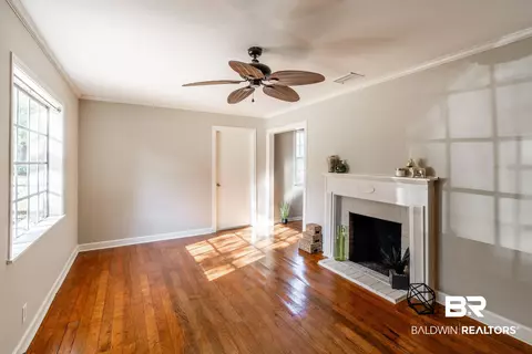 5232 N Border Dr, Mobile, AL 36608 photo 3