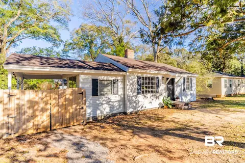 5232 N Border Dr, Mobile, AL 36608 photo 2