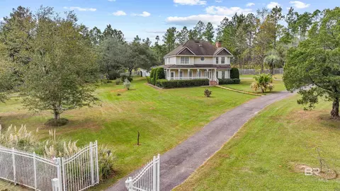 24091 Baldwin Beach Expy, Robertsdale, AL 36567