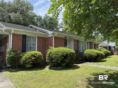 2755 Brierwood Dr, Mobile, AL 36606