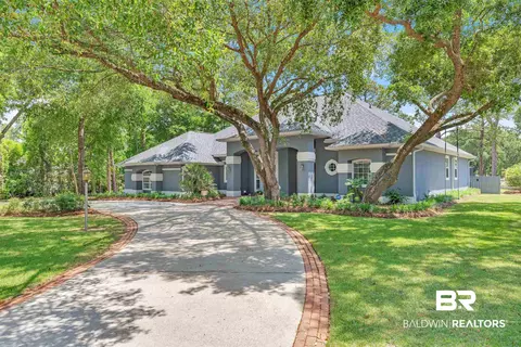 1352 W Fairway Dr, Gulf Shores, AL 36542