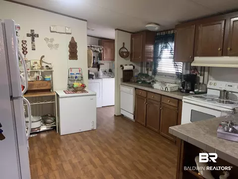 8180 N Boyce Dr N, Mobile, AL 36695 photo 2