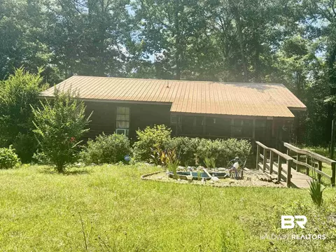 212 Robinson Dr, Evergreen, AL 36401