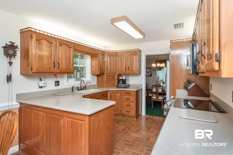 8220 Fordham Rd, Mobile, AL 36619 photo 5
