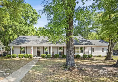 117 Richmond Rd, Daphne, AL 36526