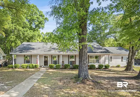117 Richmond Rd, Daphne, AL 36526