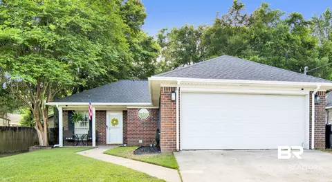 6906 Red Cedar Dr, Theodore, AL 36582