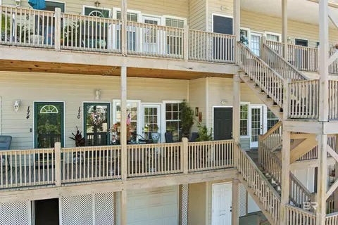 4 Yacht Club Dr #174, Daphne, AL 36526
