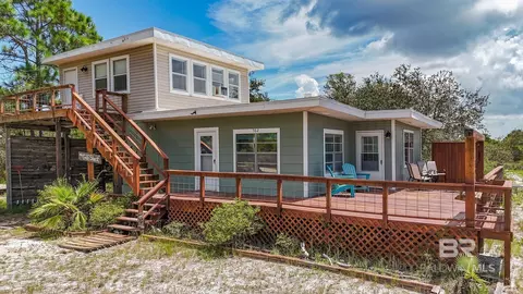562 Veterans Rd, Gulf Shores, AL 36542
