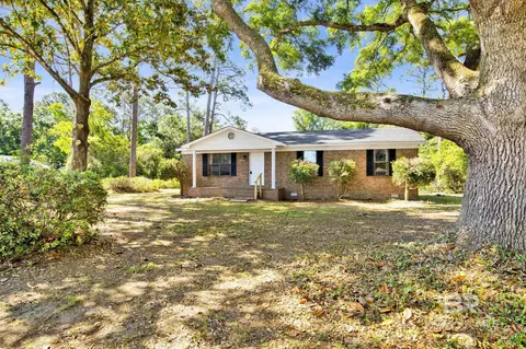 713 E 23rd Ave, Gulf Shores, AL 36542