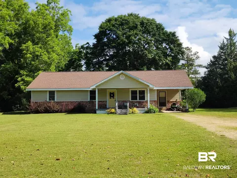 571 Georgia Ln, Brewton, AL 36426