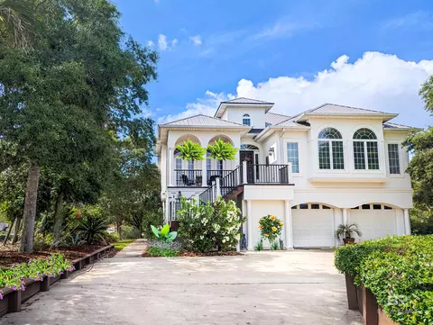 31172 Oak Dr, Orange Beach, AL 36561