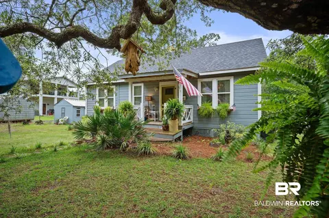 14220 River Oaks Dr, Foley, AL 36535