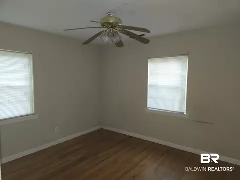 75 Picardy St, Mobile, AL 36607 photo 9